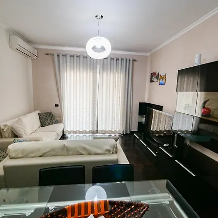 Lux Vlorë